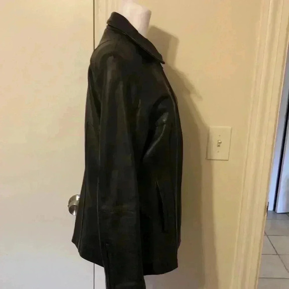 IZOD leather coat with zipper front. - Picture 5 of 12